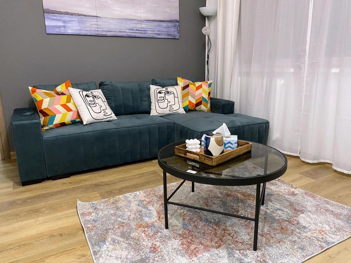 Central Cozy Apartment North Railway St - 4 Min Walk Boekarest Buitenkant foto