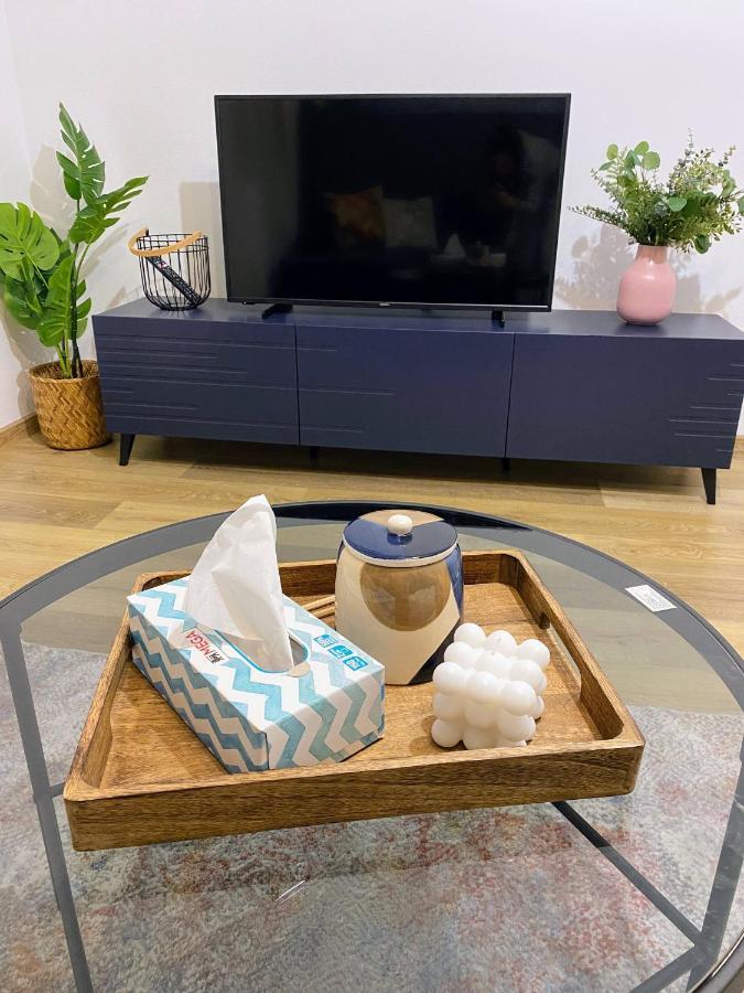 Central Cozy Apartment North Railway St - 4 Min Walk Boekarest Buitenkant foto