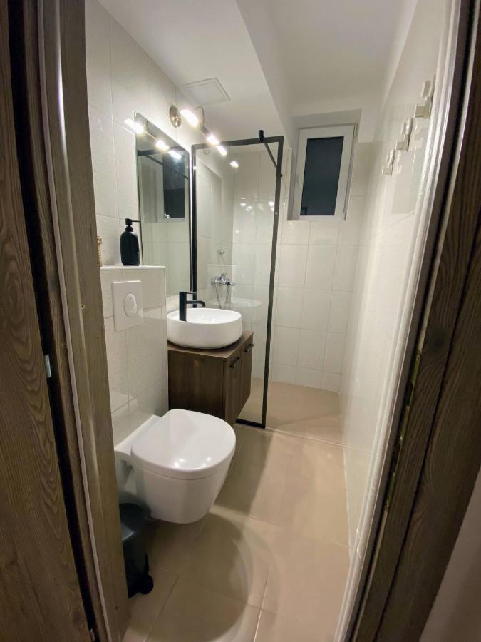 Central Cozy Apartment North Railway St - 4 Min Walk Boekarest Buitenkant foto